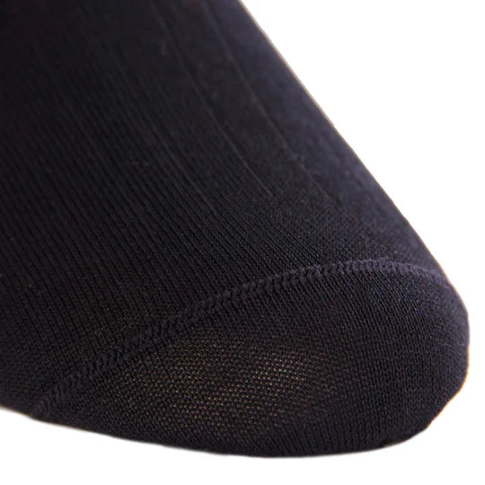 Black Solid Ribbed Socks - Mid Calf